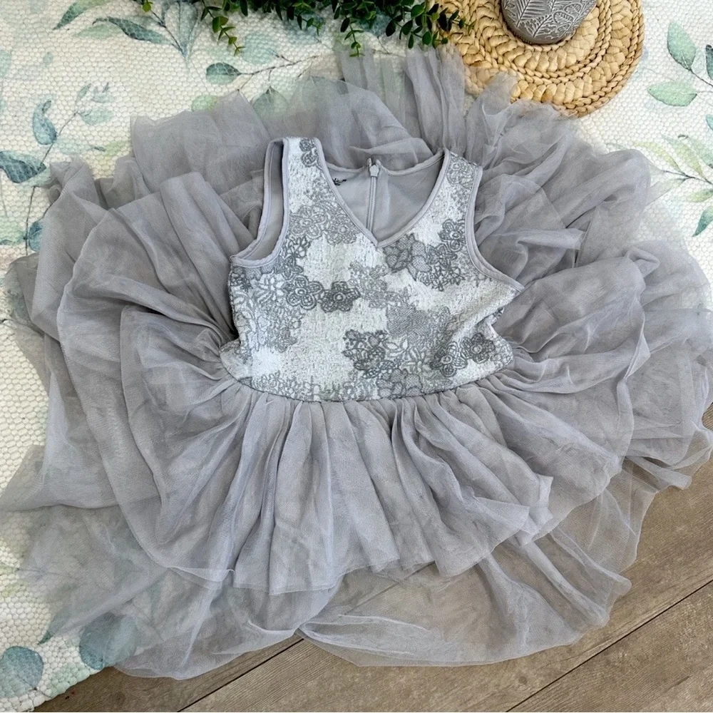 Pippa & Julie Boutique Little Girl Size 4 Formal Christmas Holiday Party Dress